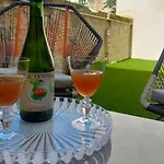 La Demeure Saint Sauveur Alojamento de Acomodação e Pequeno-almoço 3*