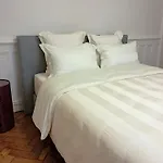 La Demeure Saint Sauveur Alojamento de Acomodação e Pequeno-almoço 3*