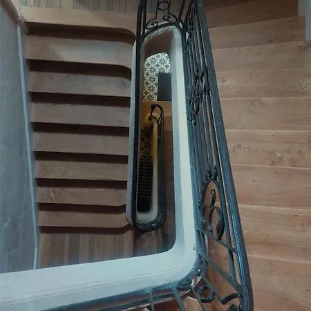 La Demeure Saint Sauveur 3* Кан