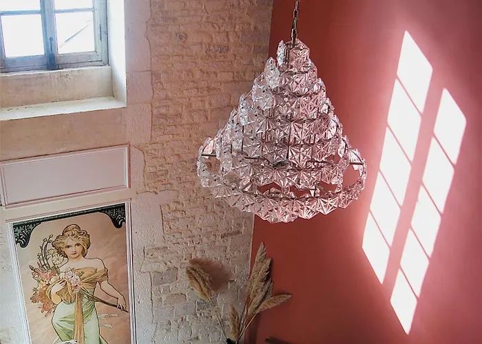 La Demeure Saint Sauveur 住宿加早餐酒店 凯恩