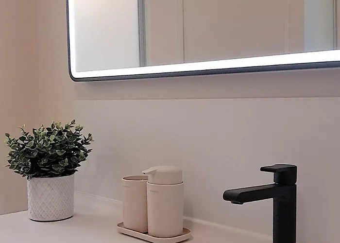 La Demeure Saint Sauveur 住宿加早餐酒店 凯恩