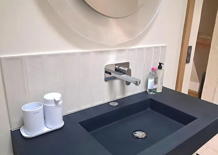 住宿加早餐酒店 La Demeure Saint Sauveur 凯恩