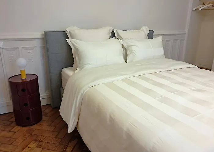 La Demeure Saint Sauveur 住宿加早餐酒店 3*